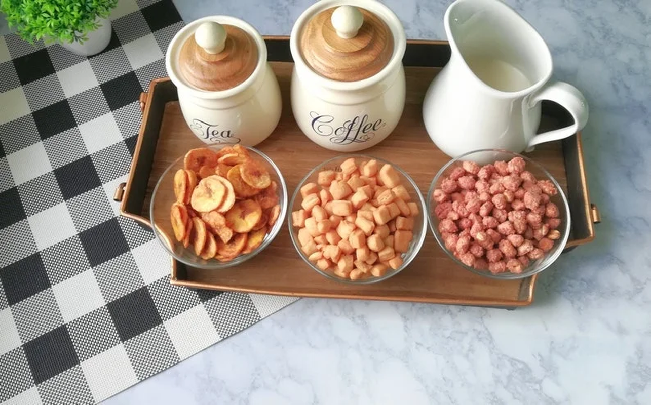 (5oz). party chinchin, crunchy chin, nigerian chinchin sweet chinchin delicious african snacks (5oz). party chinchin, crunchy chin, nigerian chinchin sweet chinchin delicious african snacks